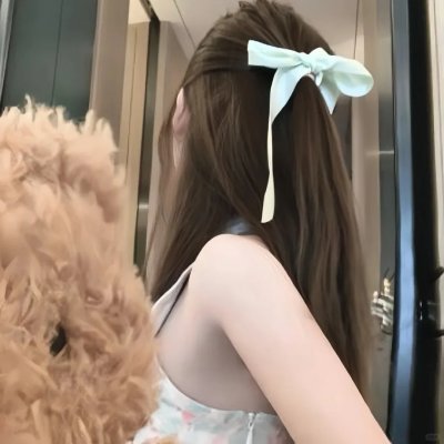 在另一边 海报